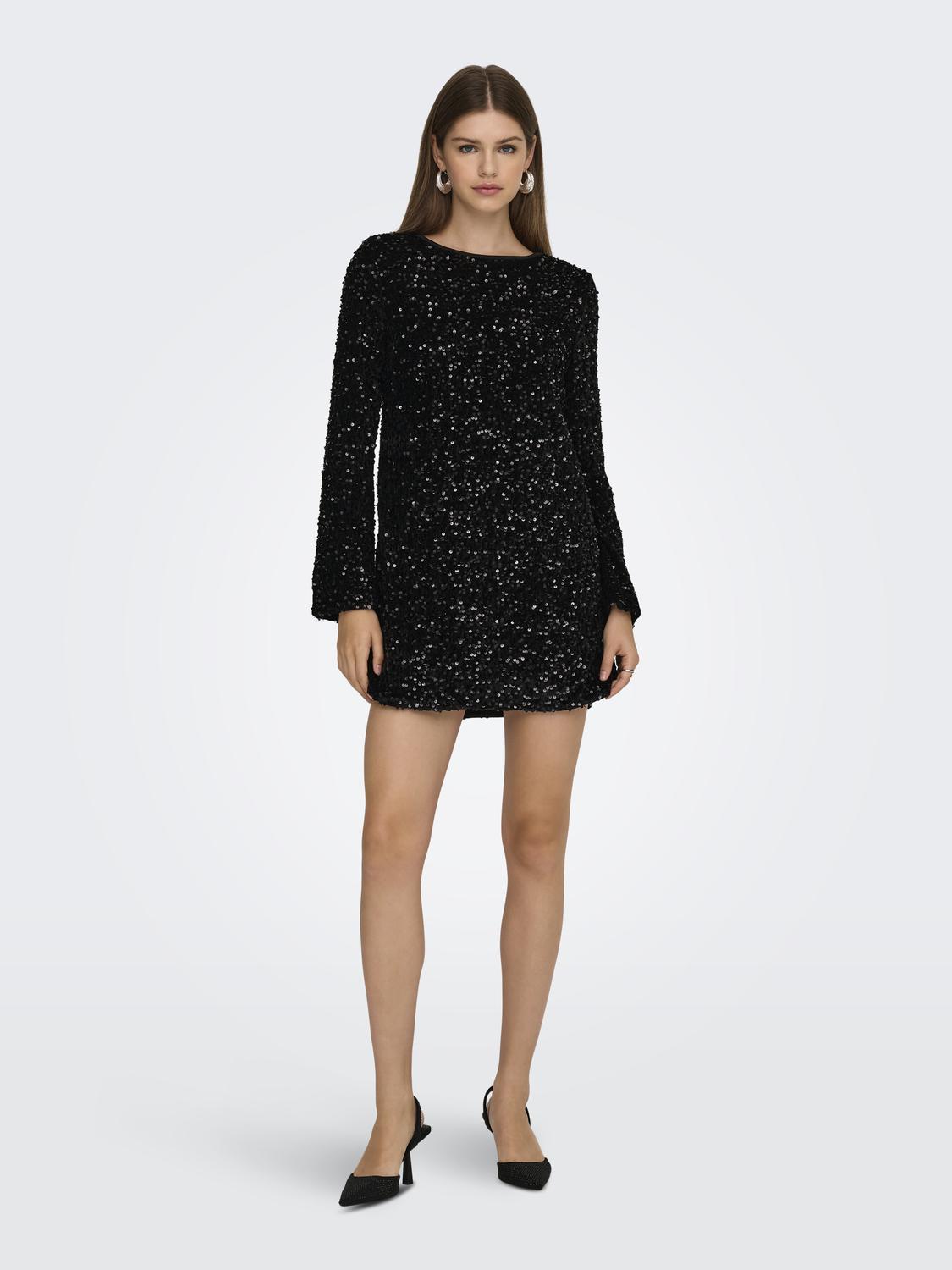 model_shot-front_full